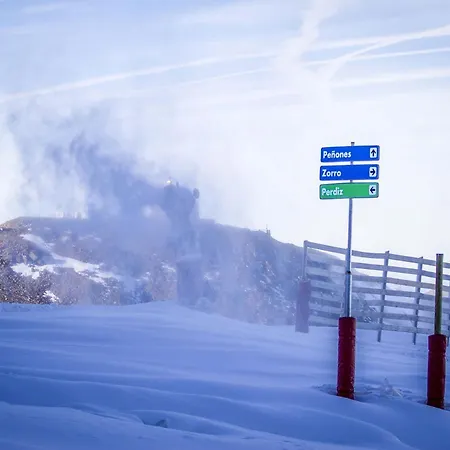 Direct Access To Tracks Holiday home *