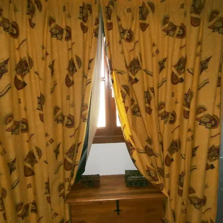 Holiday home Direct Access To Tracks *