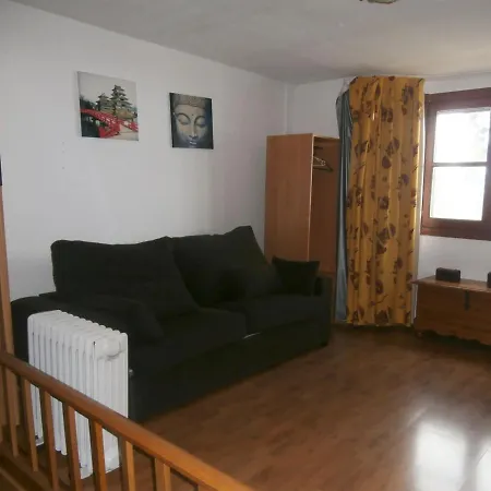 Holiday home Direct Access To Tracks *